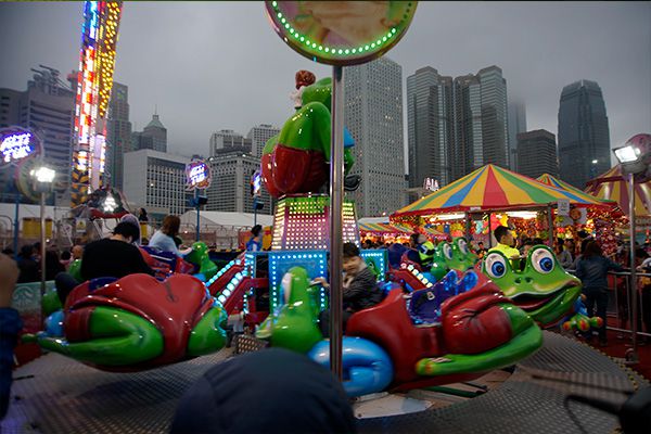 2018EBET易博照明的娱乐灯用在香港中环佳年华展示